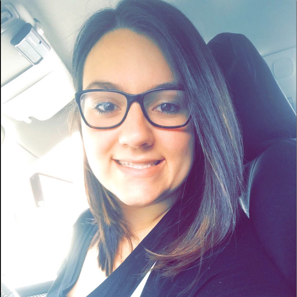 Meet your Posher, Cristina